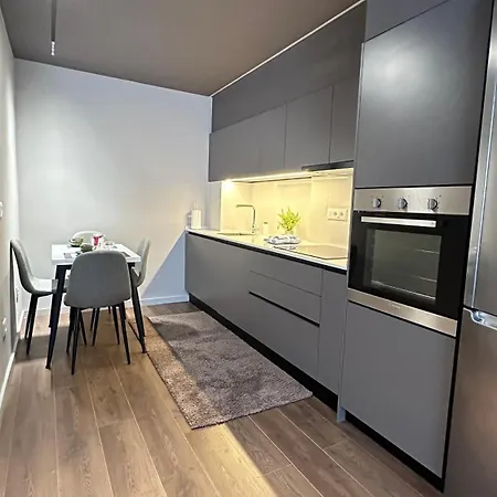 Frida Luxury Apartman Tirana
